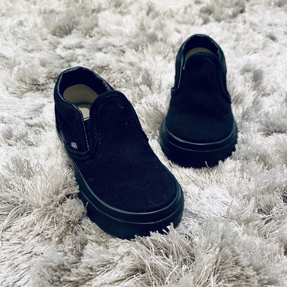 Black/Black Toddler-Size 5.5 Vans Slip-ons